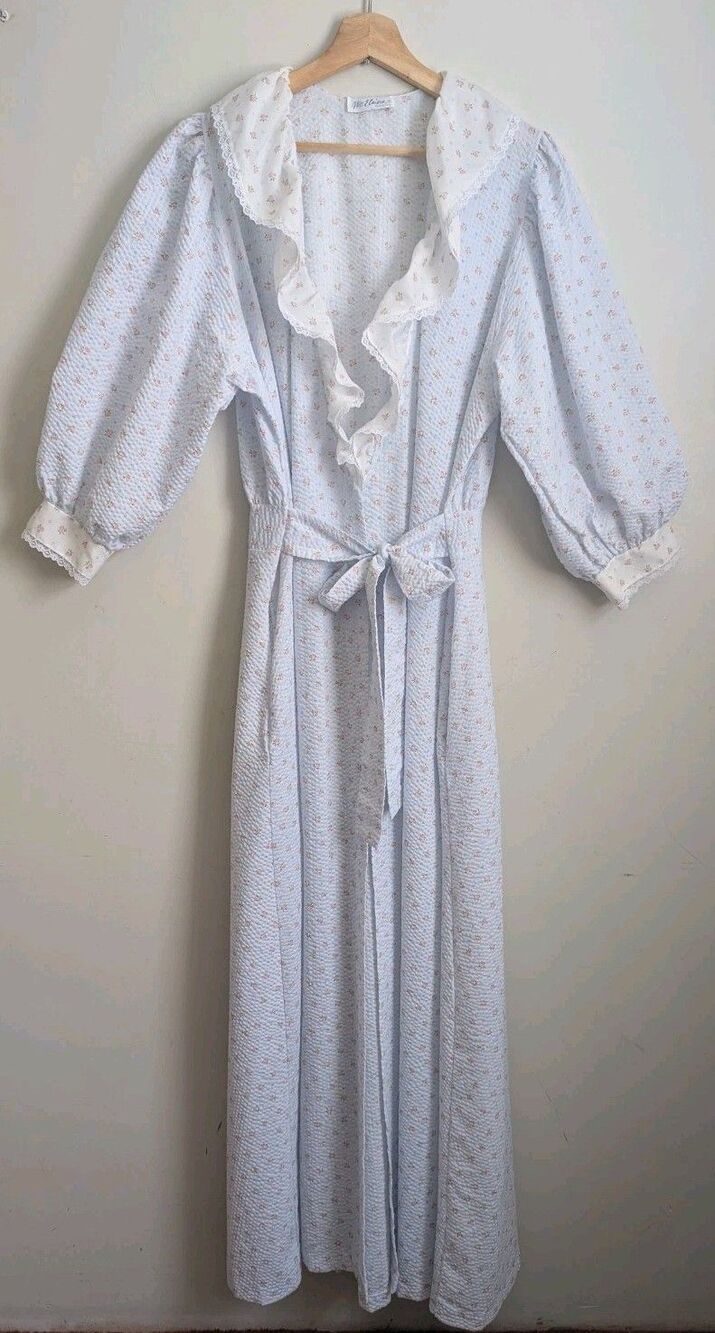 Vtg Miss Elaine Cottagecore Floral Long Robe Seersucker Puff Sleeve Ruffle L USA